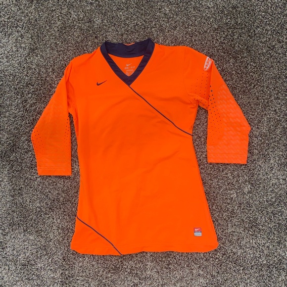 Women’s Nike Jersey/shirt - Picture 1 of 4